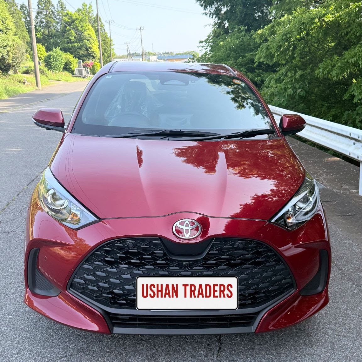 Toyota Yaris front view